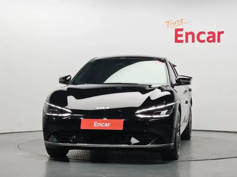2023 Kia EV6 с пробегом 79 092 км