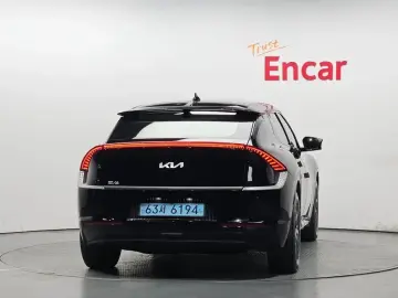 2023 Kia EV6 с пробегом 79 092 км