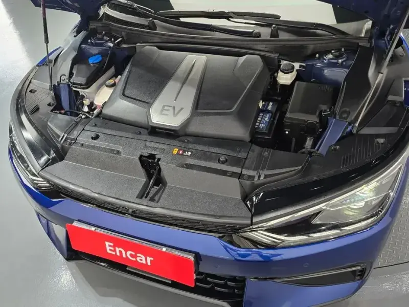 2022 Kia EV6 с пробегом 67 525 км