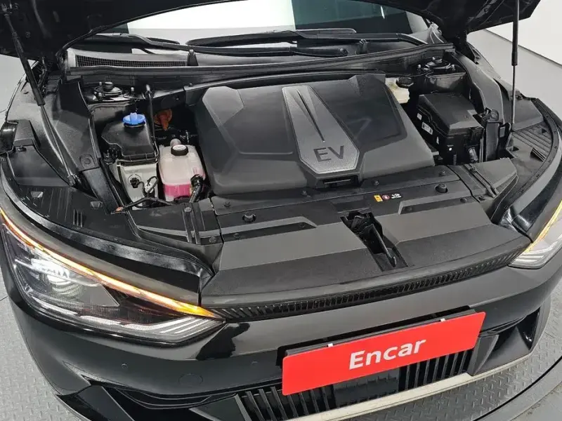 2023 Kia EV6 с пробегом 79 092 км