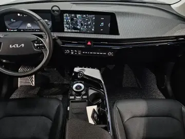 2023 Kia EV6 с пробегом 79 092 км