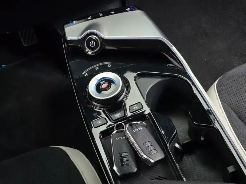 2022 Kia EV6 с пробегом 67 525 км