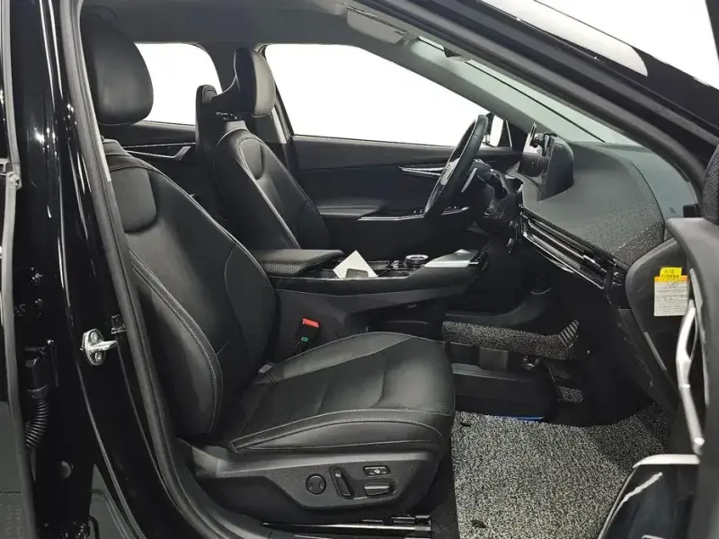 2023 Kia EV6 с пробегом 79 092 км