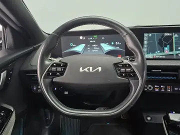 2022 Kia EV6 с пробегом 67 525 км