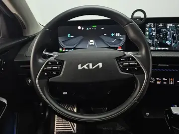 2023 Kia EV6 с пробегом 79 092 км