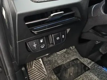 2023 Kia EV6 с пробегом 79 092 км