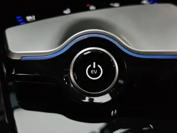 2023 Kia EV6 с пробегом 79 092 км