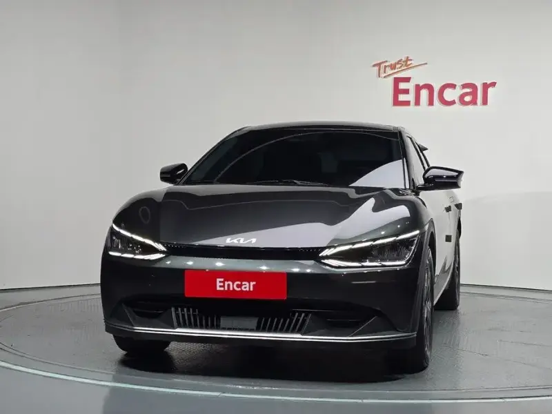 2022 Kia EV6 с пробегом 13 845 км