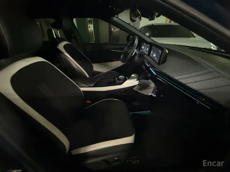 2022 Kia EV6 с пробегом 67 525 км