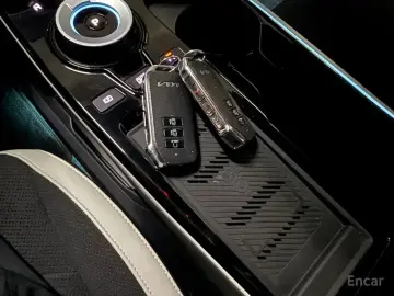 2022 Kia EV6 с пробегом 67 525 км