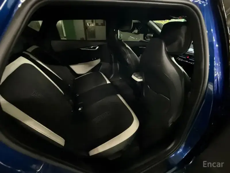 2022 Kia EV6 с пробегом 67 525 км