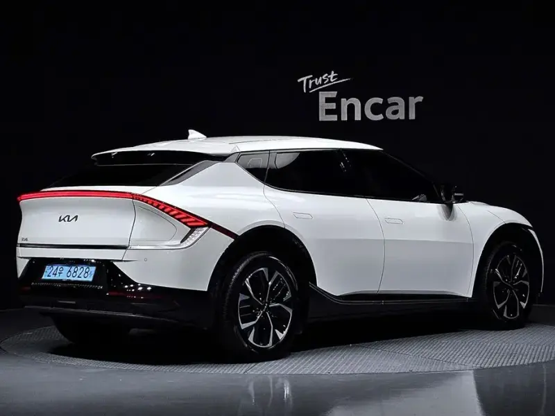 2024 Kia EV6 с пробегом 8 811 км