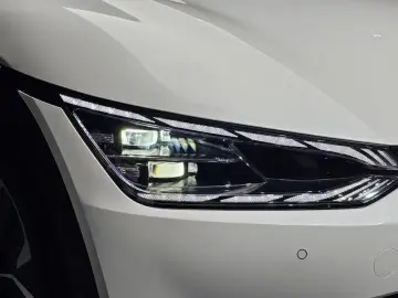 2024 Kia EV6 с пробегом 8 811 км