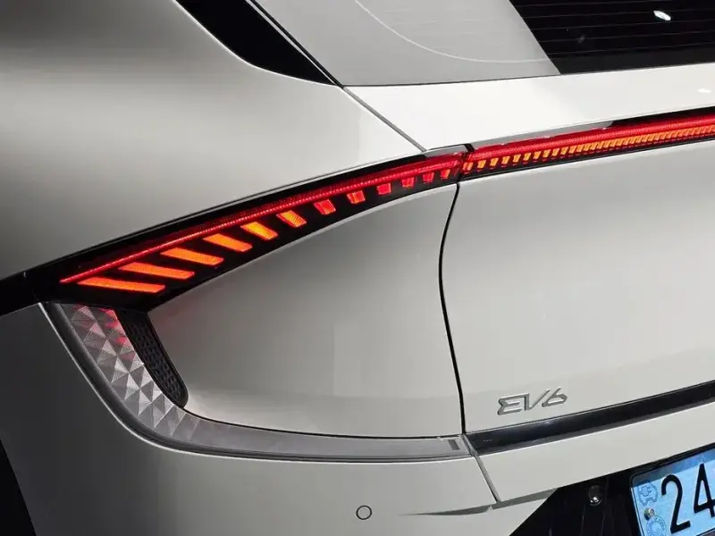 2024 Kia EV6 с пробегом 8 811 км