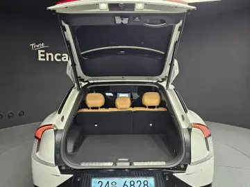 2024 Kia EV6 с пробегом 8 811 км