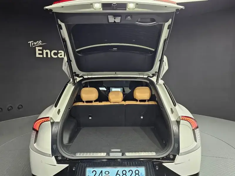 2024 Kia EV6 с пробегом 8 811 км