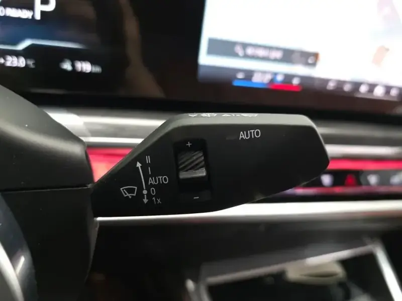 2025 BMW i7 с пробегом 28 799 км