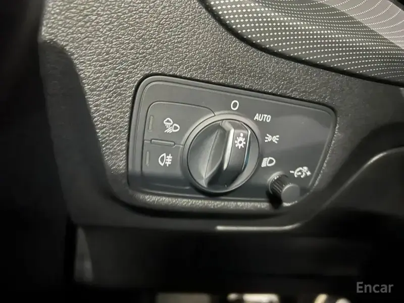2023 Audi Q2 с пробегом 17 755 км
