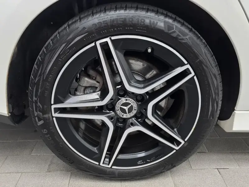 2023 Mercedes-Benz CLA с пробегом 83 111 км