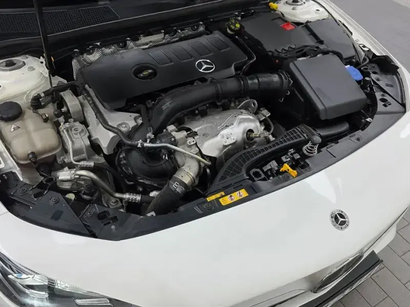 2023 Mercedes-Benz CLA с пробегом 83 111 км
