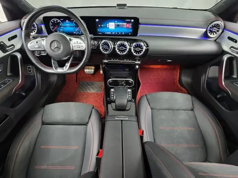 2023 Mercedes-Benz CLA с пробегом 83 111 км