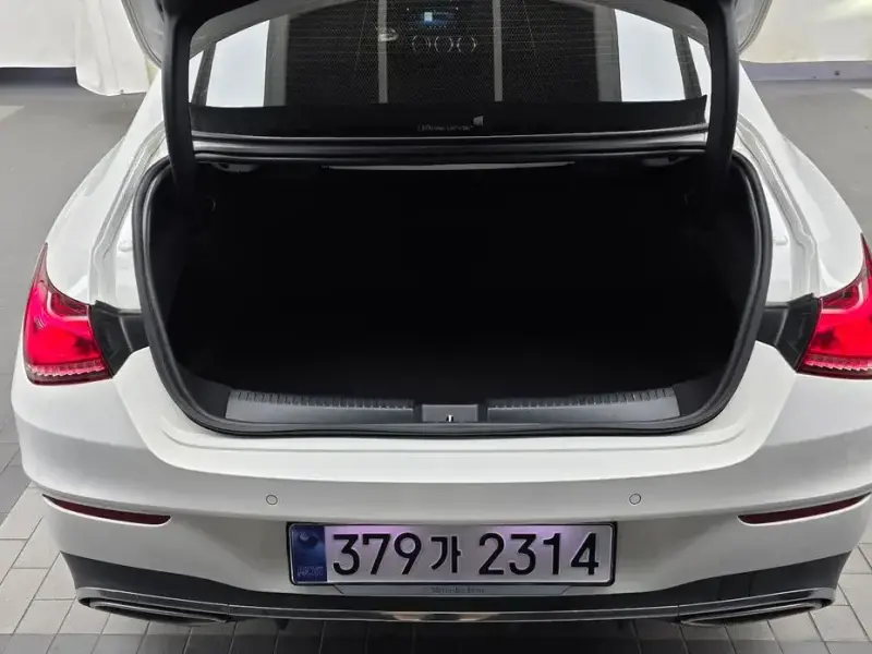 2023 Mercedes-Benz CLA с пробегом 83 111 км