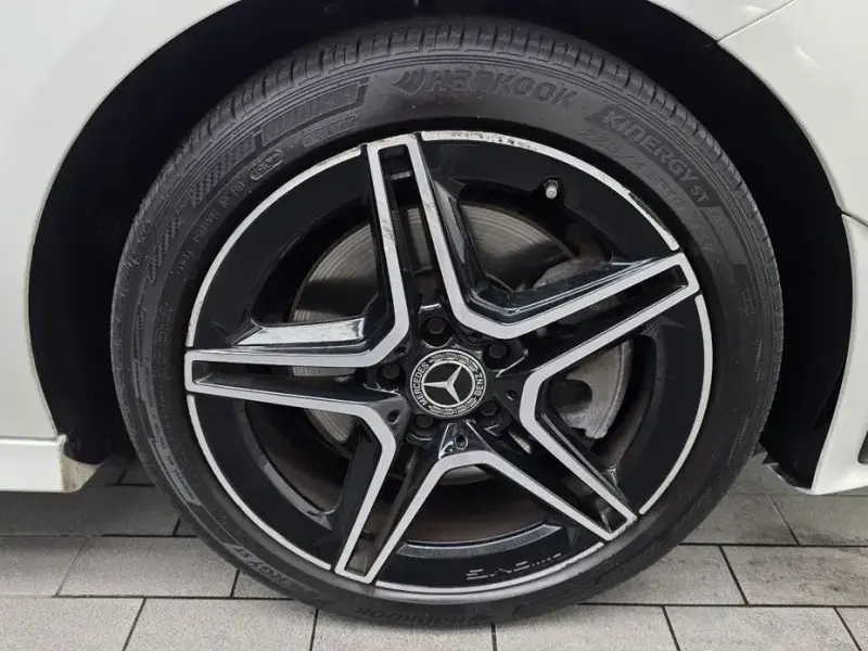 2023 Mercedes-Benz CLA с пробегом 83 111 км