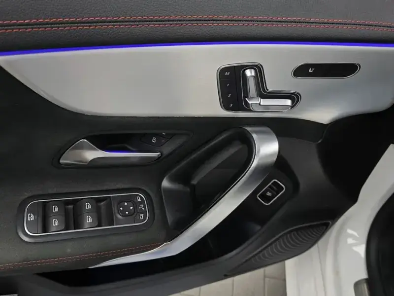 2023 Mercedes-Benz CLA с пробегом 83 111 км