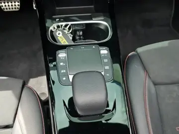 2022 Mercedes-Benz CLA с пробегом 64 612 км