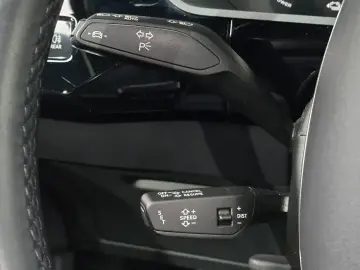2021 Audi e-tron с пробегом 83 974 км