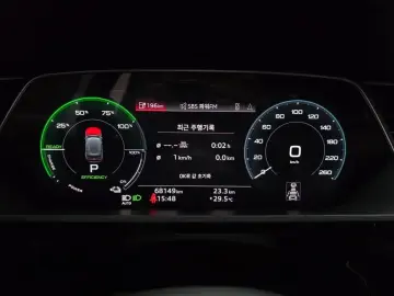 2022 Audi e-tron с пробегом 68 149 км