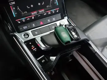 2022 Audi e-tron с пробегом 68 149 км