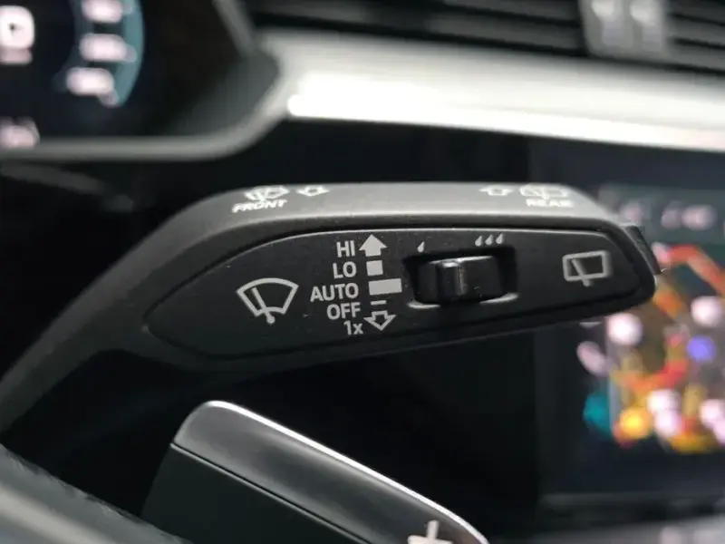 2022 Audi e-tron с пробегом 68 149 км