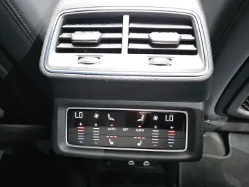 2022 Audi e-tron с пробегом 68 149 км