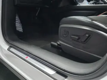 2022 Audi e-tron с пробегом 68 149 км