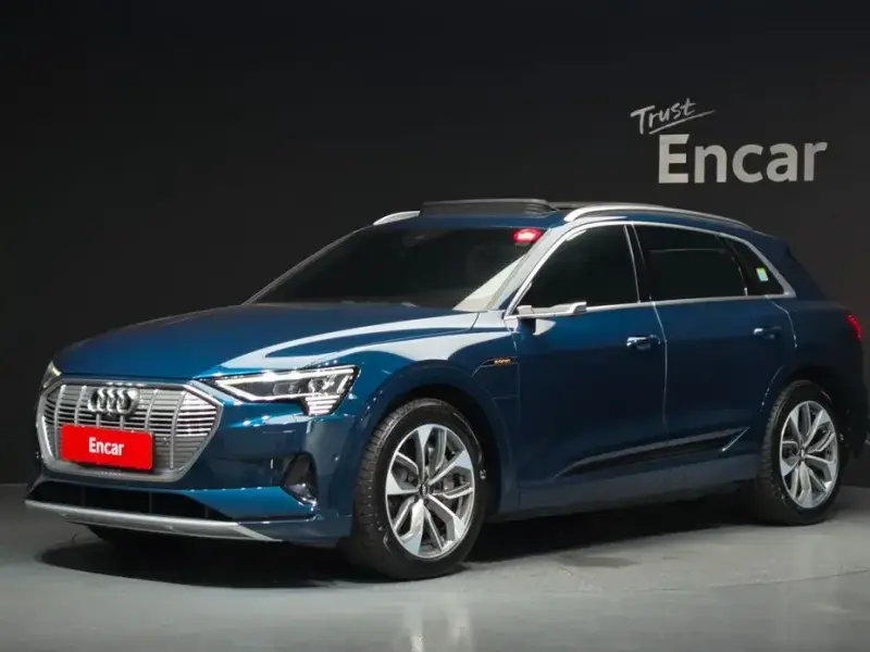 2020 Audi e-tron с пробегом 56 868 км