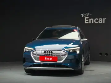 2020 Audi e-tron с пробегом 56 868 км