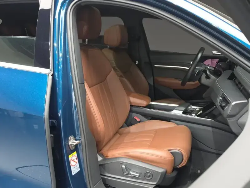 2020 Audi e-tron с пробегом 56 868 км