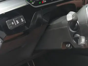 2020 Audi e-tron с пробегом 56 868 км