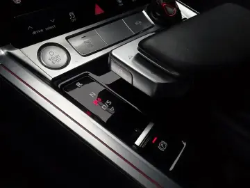 2020 Audi e-tron с пробегом 183 143 км
