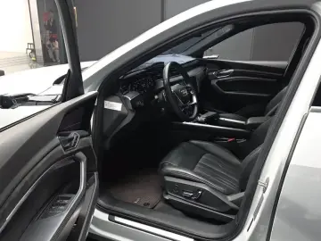 2020 Audi e-tron с пробегом 183 143 км