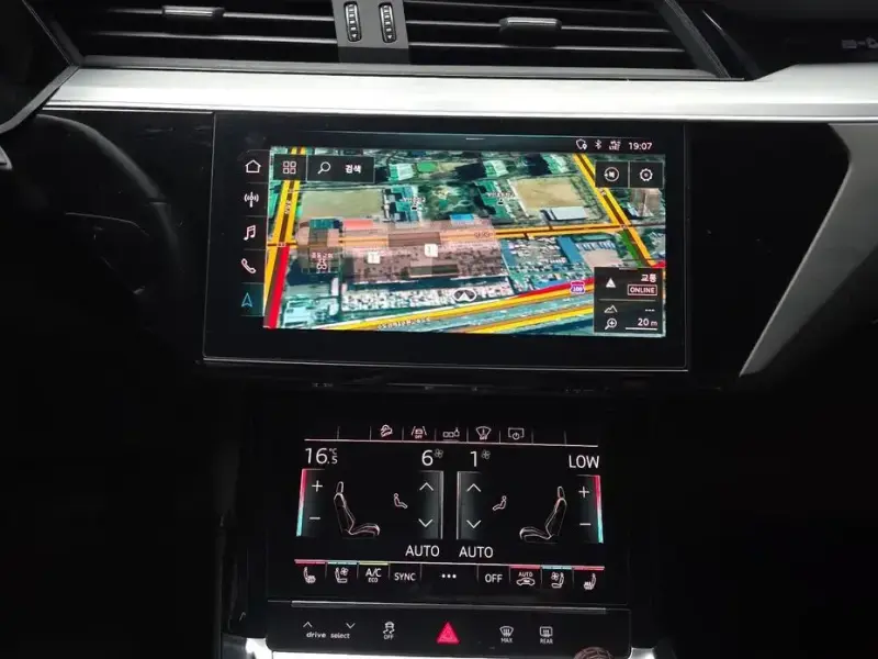 2020 Audi e-tron с пробегом 183 143 км