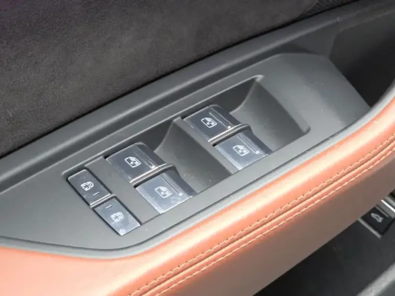 2020 Audi e-tron с пробегом 56 868 км