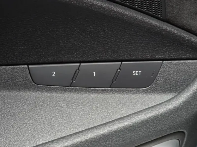 2020 Audi e-tron с пробегом 56 868 км