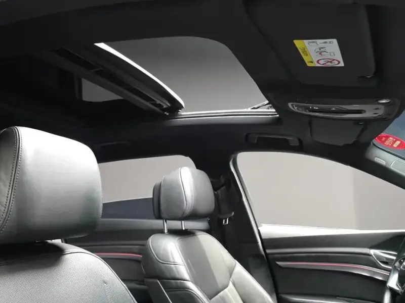 2020 Audi e-tron с пробегом 183 143 км