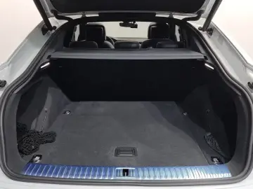 2021 Audi e-tron с пробегом 151 664 км