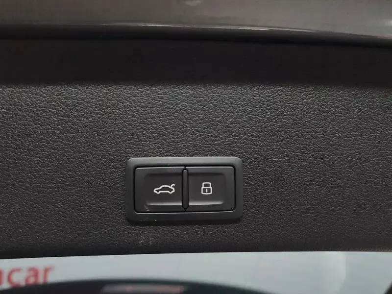 2020 Audi e-tron с пробегом 159 987 км