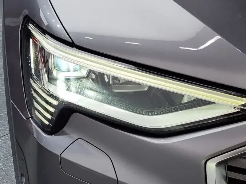 2020 Audi e-tron с пробегом 159 987 км