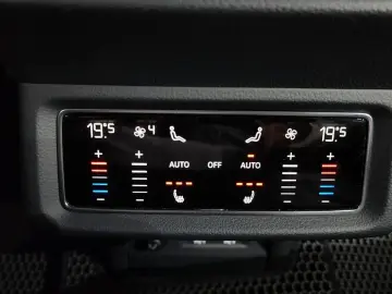 2020 Audi e-tron с пробегом 159 987 км