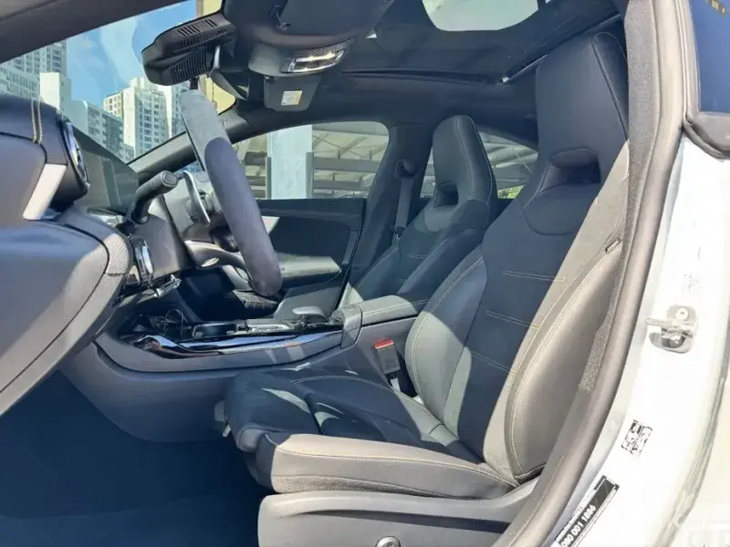 2023 Mercedes-Benz CLA с пробегом 6 500 км